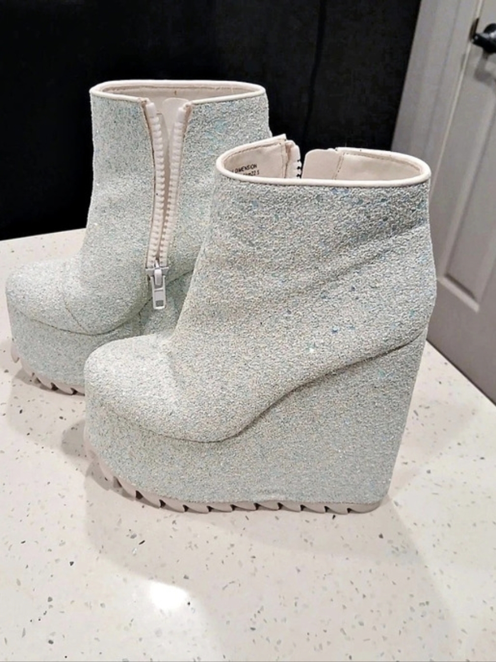 YRU Dimension Glitter Sparkles Punk Goth Raver White Platforms Boots Heels Sz 6